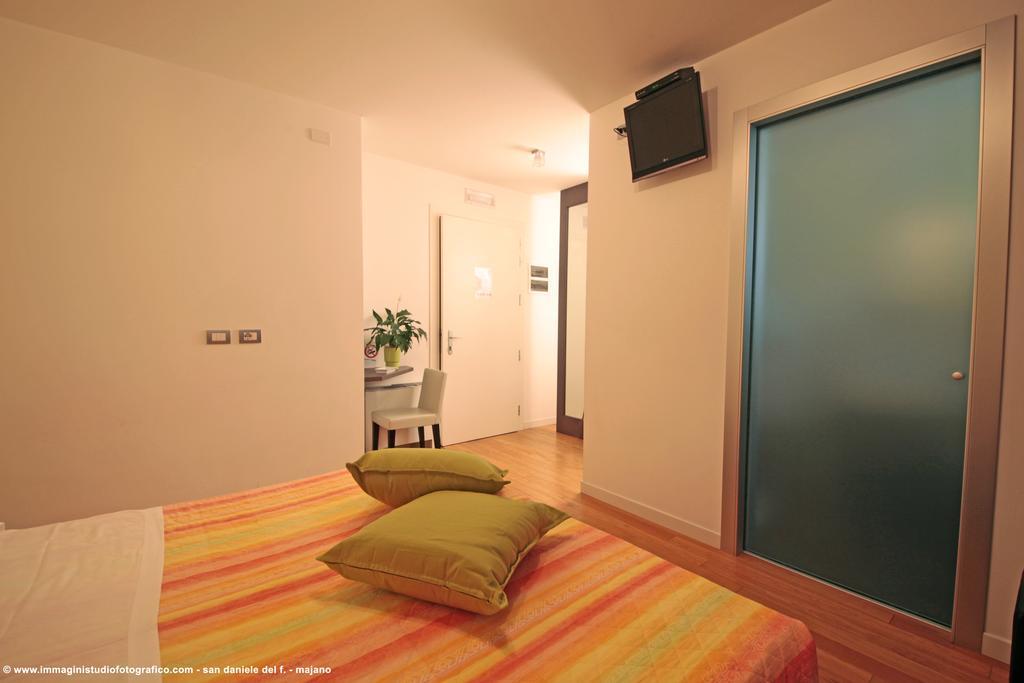 סן דניאל דל פריולי Albergo Ai Sapori מראה חיצוני תמונה
